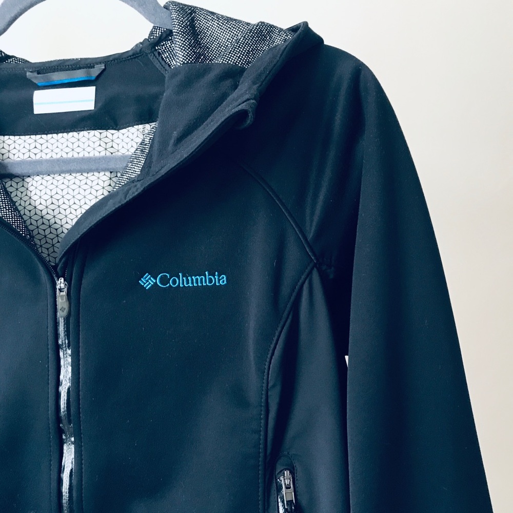 COLUMBIA | Black Jacket
